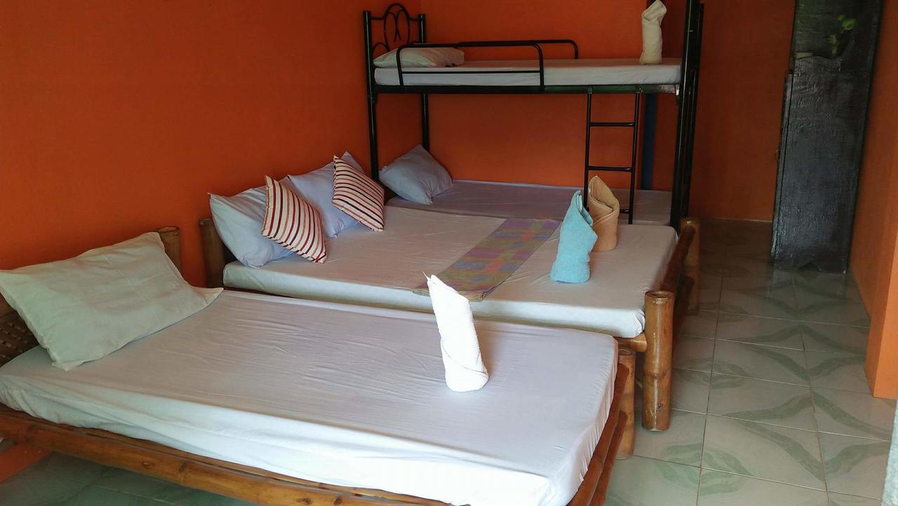 מלאפסקואה איילנד Guanna'S Place Room And Resto Bar מראה חיצוני תמונה