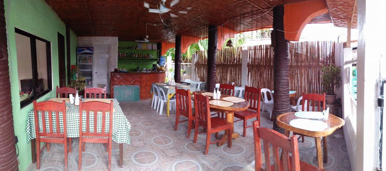 מלאפסקואה איילנד Guanna'S Place Room And Resto Bar מראה חיצוני תמונה