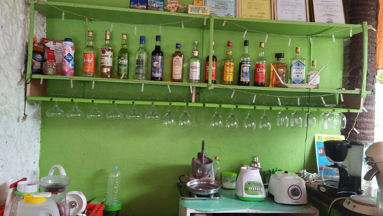מלאפסקואה איילנד Guanna'S Place Room And Resto Bar מראה חיצוני תמונה