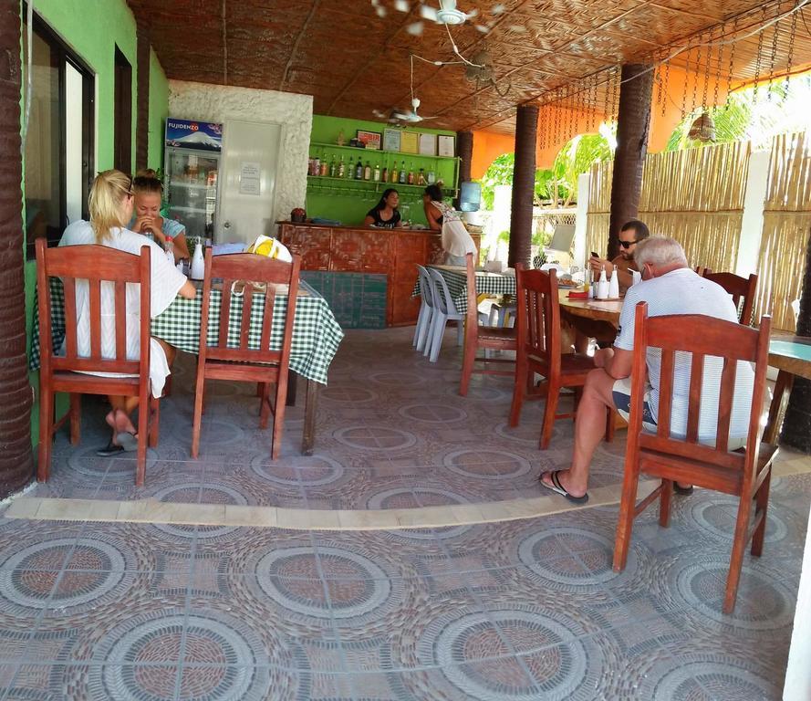 מלאפסקואה איילנד Guanna'S Place Room And Resto Bar מראה חיצוני תמונה