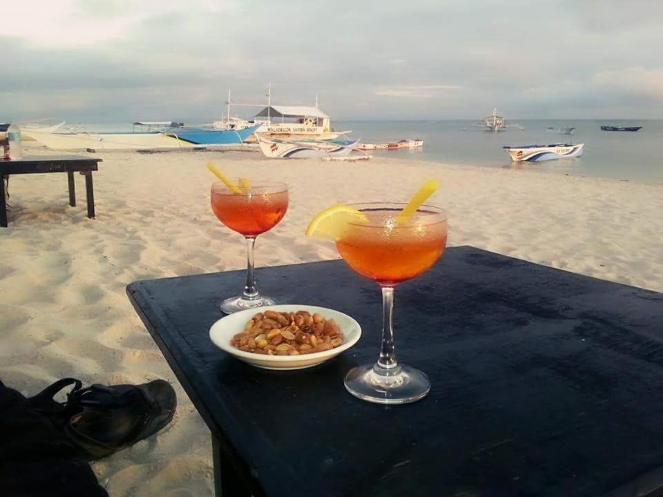 מלאפסקואה איילנד Guanna'S Place Room And Resto Bar מראה חיצוני תמונה